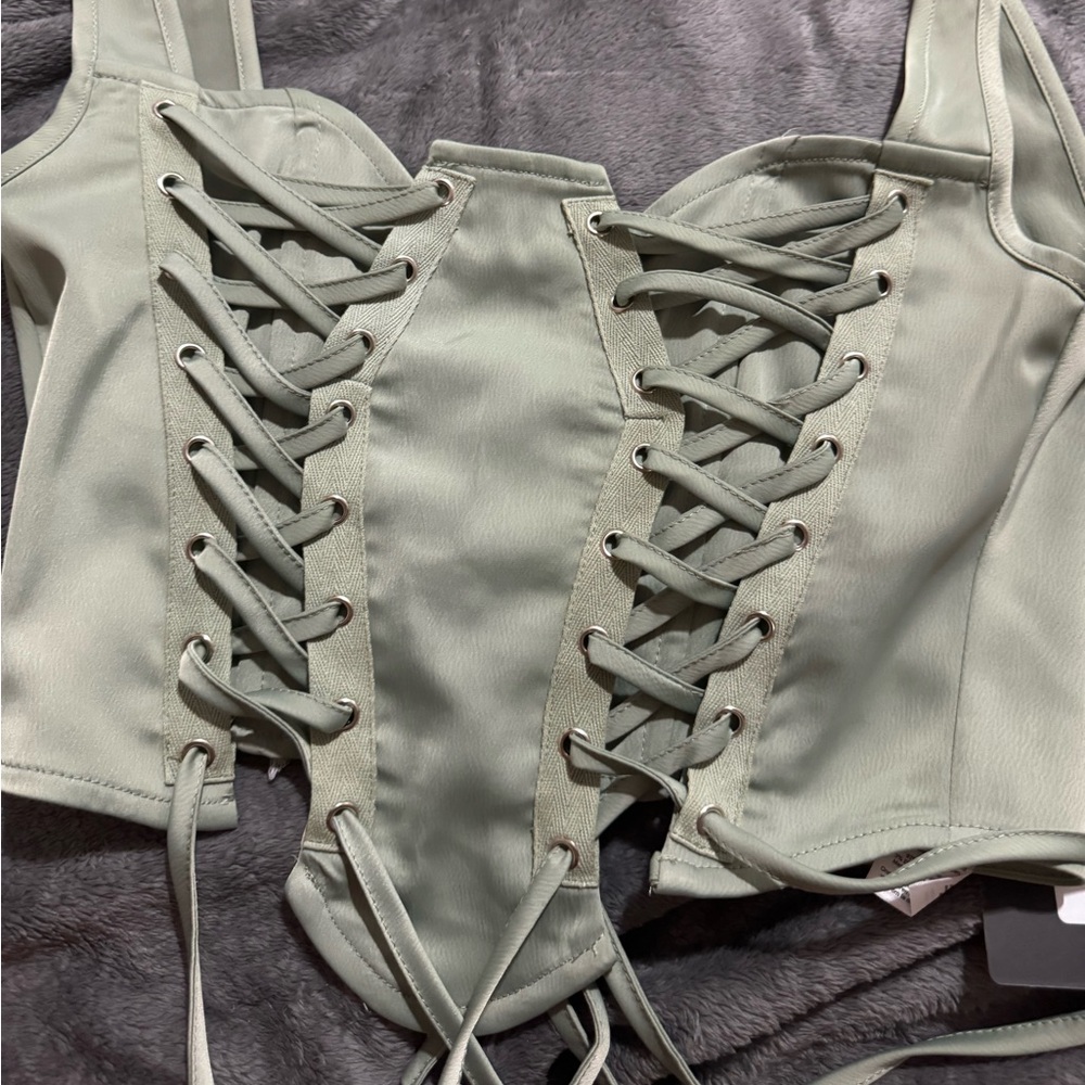 Pretty little thing corset - Picture 5 of 7